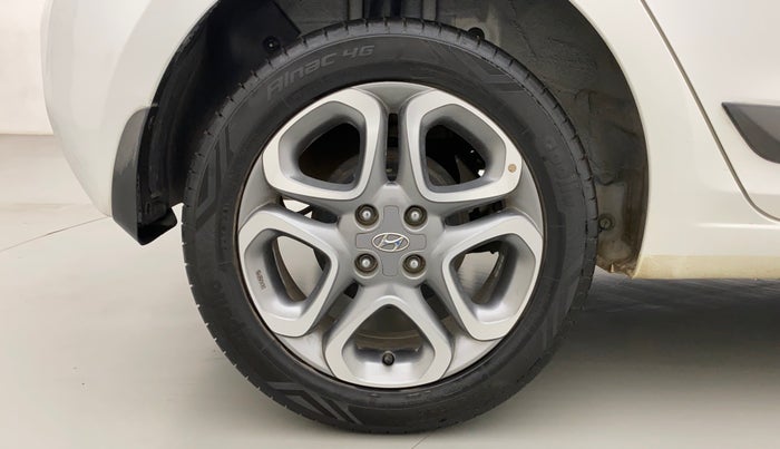 2019 Hyundai Elite i20 ASTA (O) CVT, Petrol, Automatic, 10,127 km, Right Rear Wheel