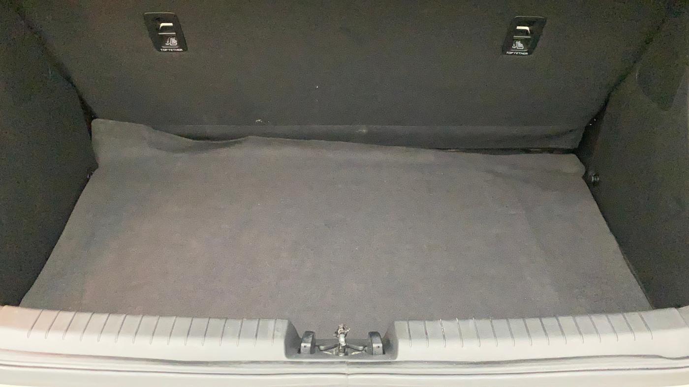 2019 Hyundai Elite i20 ASTA (O) CVT, Petrol, Automatic, 10,127 km, Boot Inside