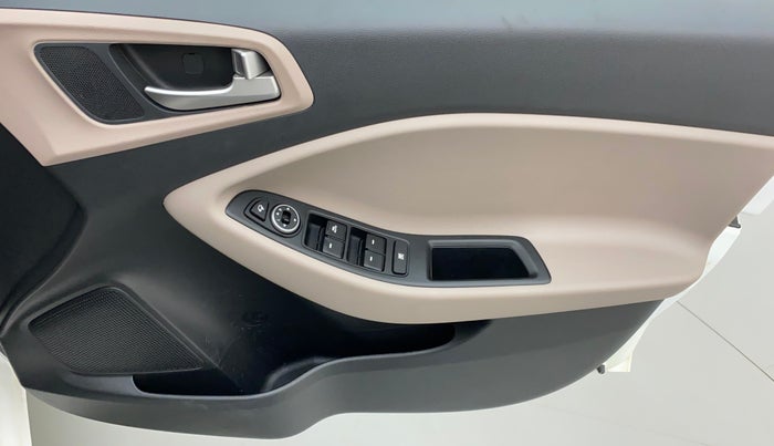 2019 Hyundai Elite i20 ASTA (O) CVT, Petrol, Automatic, 10,127 km, Driver Side Door Panels Control
