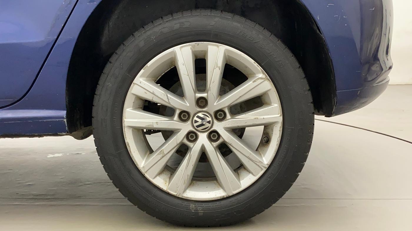 2014 Volkswagen Polo HIGHLINE1.2L, Petrol, Manual, 57,569 km, Left Rear Wheel