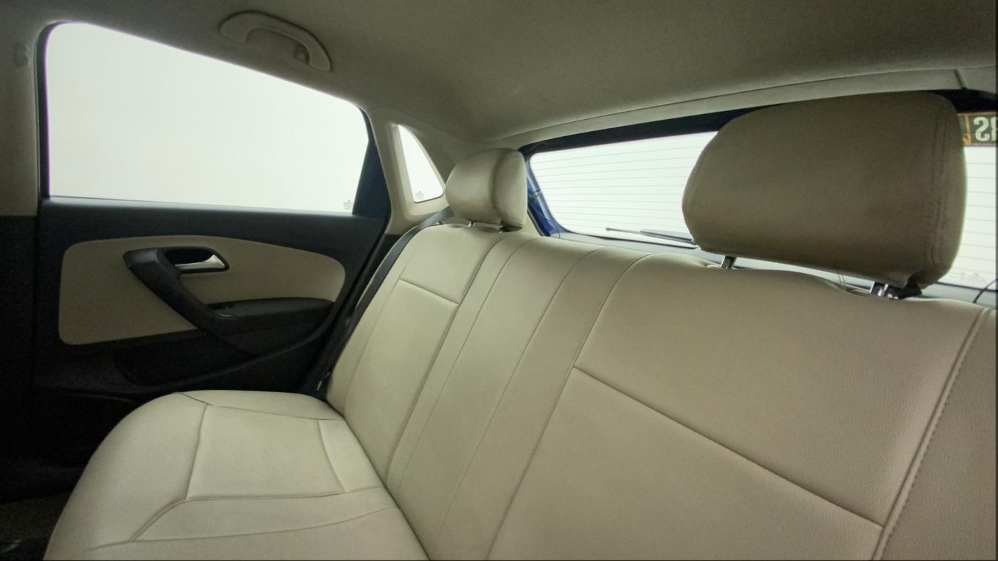 2014 Volkswagen Polo HIGHLINE1.2L, Petrol, Manual, 57,569 km, Right Side Rear Door Cabin