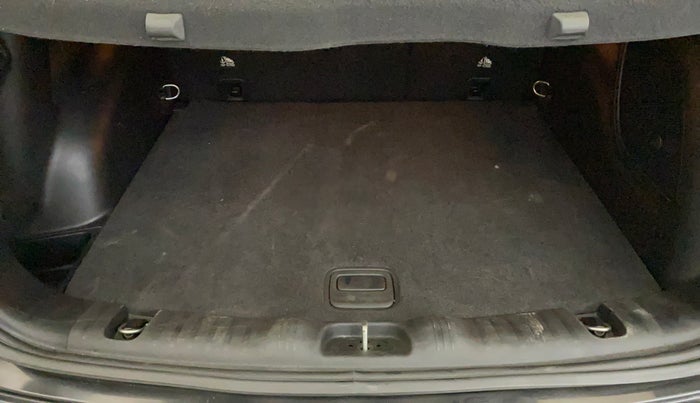 2021 Jeep Compass MODEL S (O) 2.0 DIESEL, Diesel, Manual, 63,410 km, Boot Inside