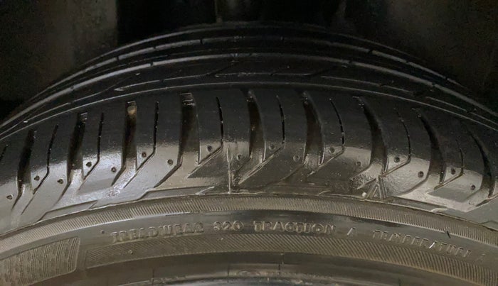 2021 Jeep Compass MODEL S (O) 2.0 DIESEL, Diesel, Manual, 63,410 km, Right Rear Tyre Tread