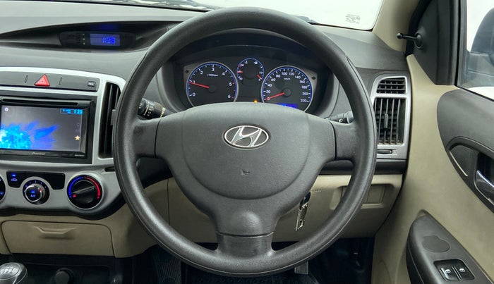 2013 Hyundai i20 ERA 1.4 CRDI, Diesel, Manual, 38,621 km, Steering Wheel Close Up