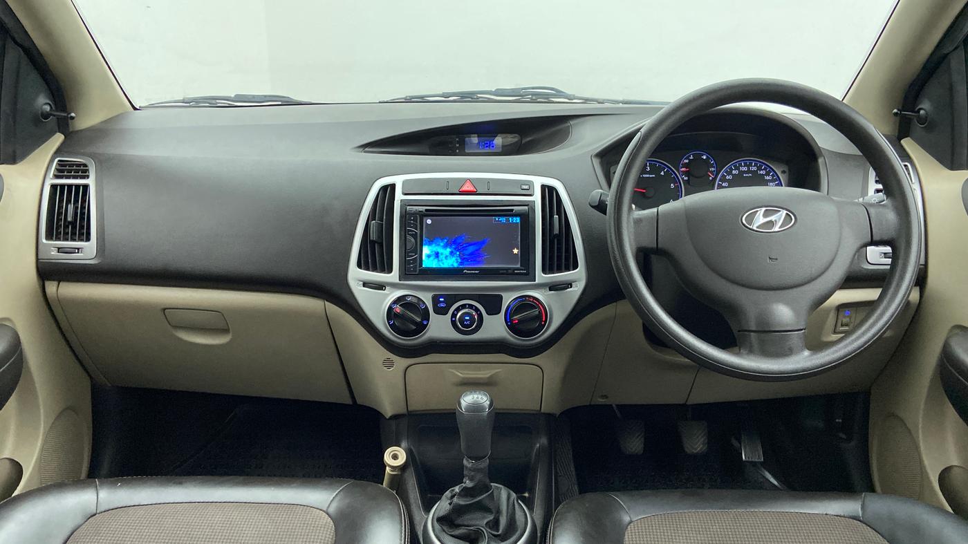 2013 Hyundai i20 ERA 1.4 CRDI, Diesel, Manual, 38,621 km, Dashboard