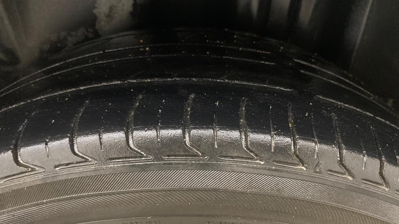 2018 Volkswagen Vento HIGHLINE PLUS 1.2 AT 16 ALLOY, Petrol, Automatic, 99,068 km, Left Rear Tyre Tread