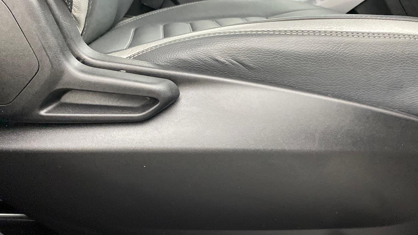 2020 Tata NEXON XM SUNROOF 1.2 RTN, Petrol, Manual, 18,487 km, Driver Side Adjustment Panel