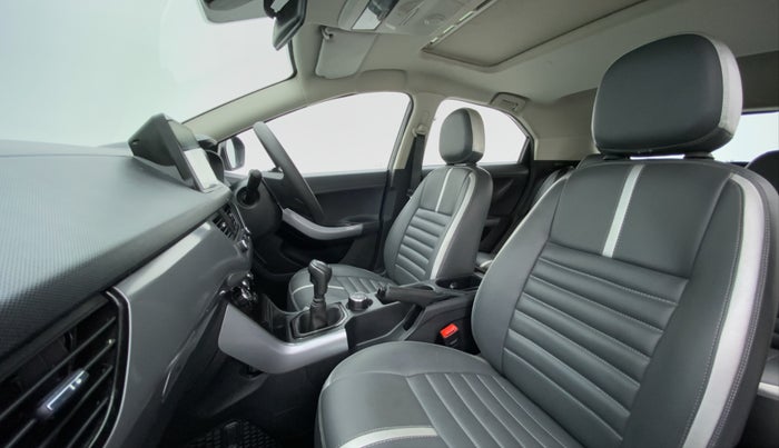 2020 Tata NEXON XM SUNROOF 1.2 RTN, Petrol, Manual, 18,487 km, Right Side Front Door Cabin