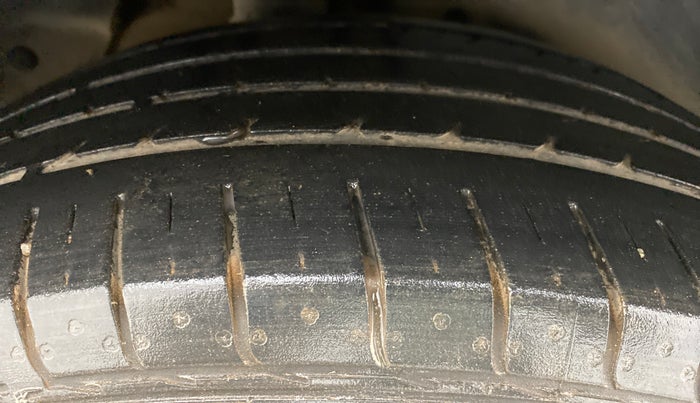 2017 Hyundai Creta 1.6 SX PLUS AUTO PETROL, Petrol, Automatic, 71,261 km, Right Rear Tyre Tread