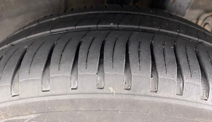 2019 Hyundai Grand i10 MAGNA 1.2 KAPPA VTVT, Petrol, Manual, 83,450 km, Left Rear Tyre Tread