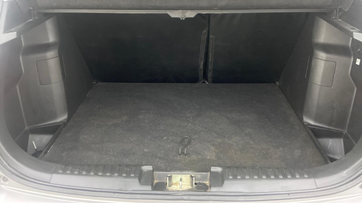 2019 Maruti Vitara Brezza ZDI, Diesel, Manual, 23,595 km, Boot Inside