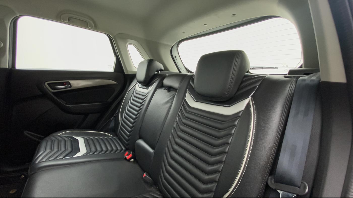 2019 Maruti Vitara Brezza ZDI, Diesel, Manual, 23,595 km, Right Side Rear Door Cabin