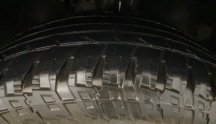 2019 Tata Harrier XZ 2.0L, Diesel, Manual, 65,570 km, Right Front Tyre Tread