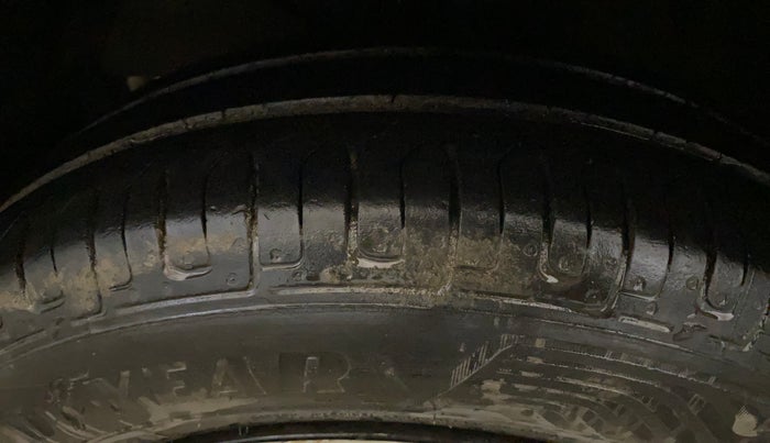 2017 Maruti Dzire VXI, Petrol, Manual, 51,253 km, Left Front Tyre Tread