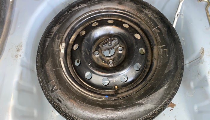 2017 Maruti Dzire VXI, Petrol, Manual, 51,253 km, Spare Tyre