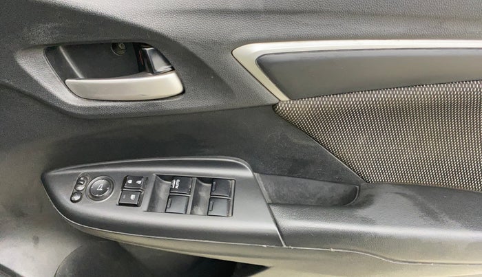 2017 Honda WR-V 1.5L I-DTEC VX MT, Diesel, Manual, 1,40,444 km, Driver Side Door Panels Control