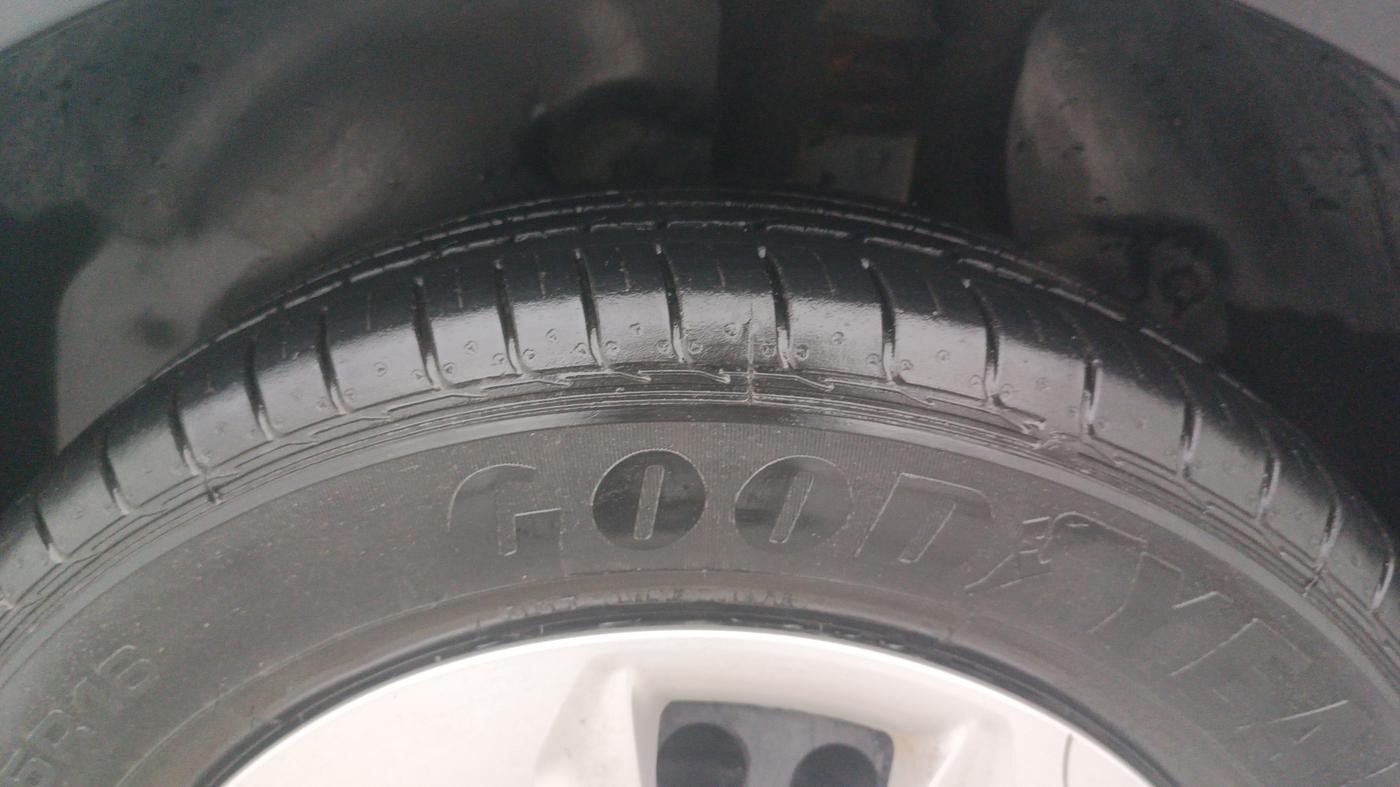 2016 Hyundai Creta S 1.6 PETROL, Petrol, Manual, 30,922 km, Left Rear Tyre Tread