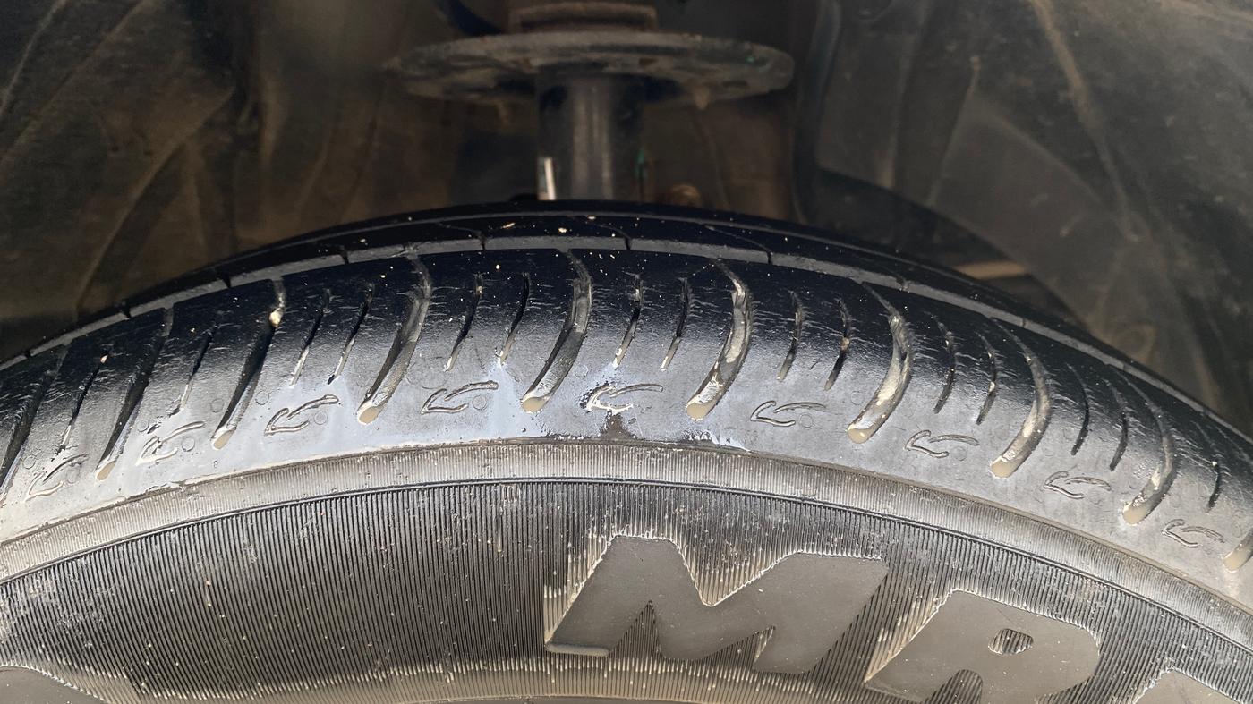 2020 Maruti Baleno SIGMA PETROL 1.2, Petrol, Manual, 29,543 km, Right Front Tyre Tread