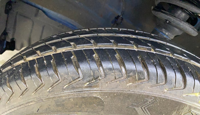 2024 Maruti Alto K10 LXI, Petrol, Manual, 3,264 km, Left Front Tyre Tread