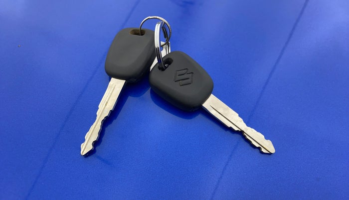 2024 Maruti Alto K10 LXI, Petrol, Manual, 3,264 km, Key Close Up