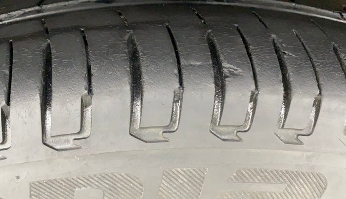 2018 Hyundai Elite i20 ASTA 1.2  CVT, Petrol, Automatic, 58,209 km, Right Rear Tyre Tread