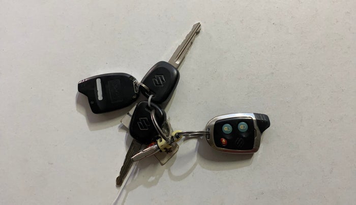 2015 Maruti Celerio VXI, Petrol, Manual, 62,696 km, Key Close Up