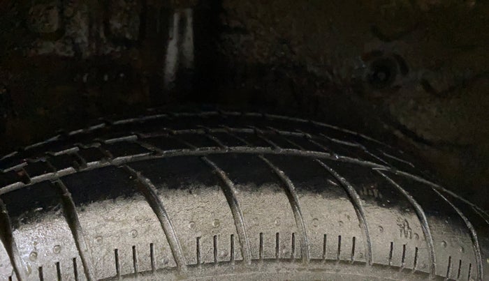 2015 Maruti Celerio VXI, Petrol, Manual, 62,696 km, Right Rear Tyre Tread