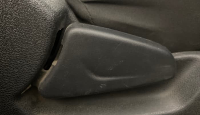 2021 Renault Kwid RXT 1.0 (O), Petrol, Manual, 41,257 km, Driver Side Adjustment Panel