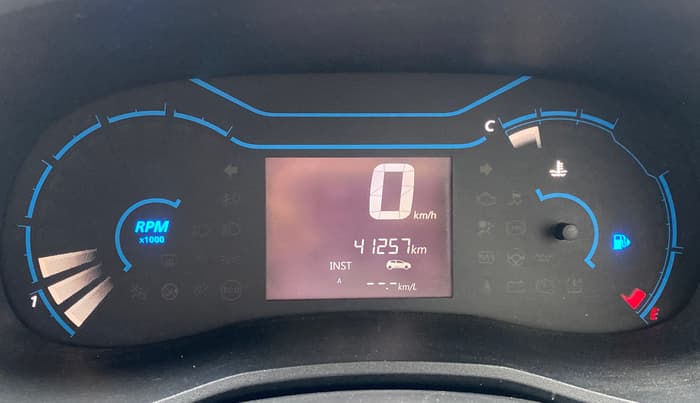 2021 Renault Kwid RXT 1.0 (O), Petrol, Manual, 41,257 km, Odometer Image