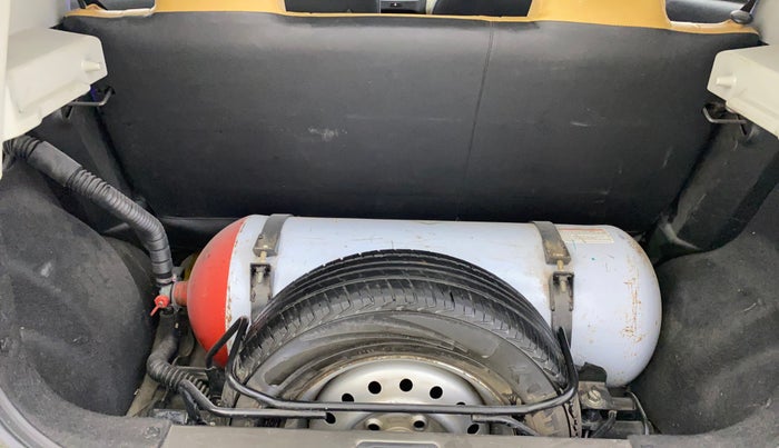 2021 Maruti New Wagon-R LXI CNG 1.0, CNG, Manual, 68,180 km, Boot Inside