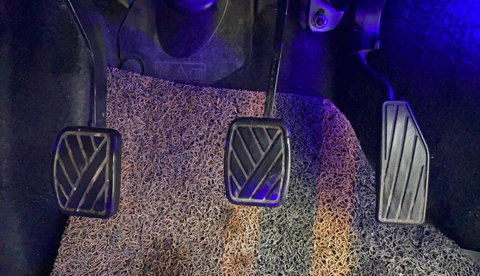 2021 Maruti New Wagon-R LXI CNG 1.0, CNG, Manual, 68,180 km, Pedals