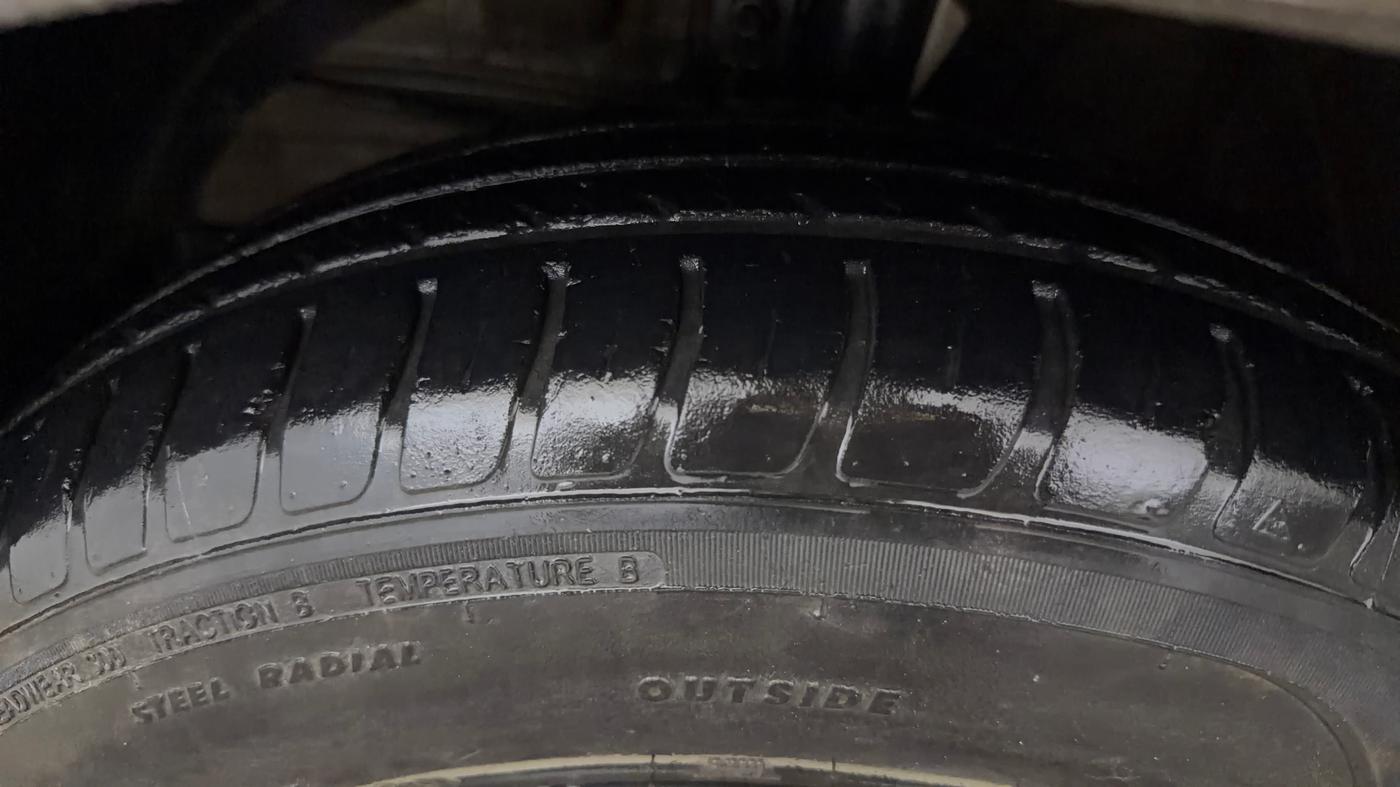 2019 Maruti Swift VXI, Petrol, Manual, 47,987 km, Left Front Tyre Tread