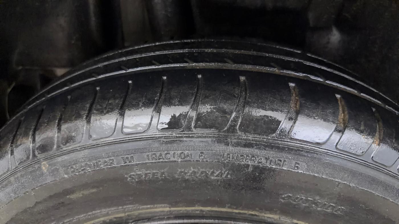 2019 Maruti Swift VXI, Petrol, Manual, 47,987 km, Right Rear Tyre Tread