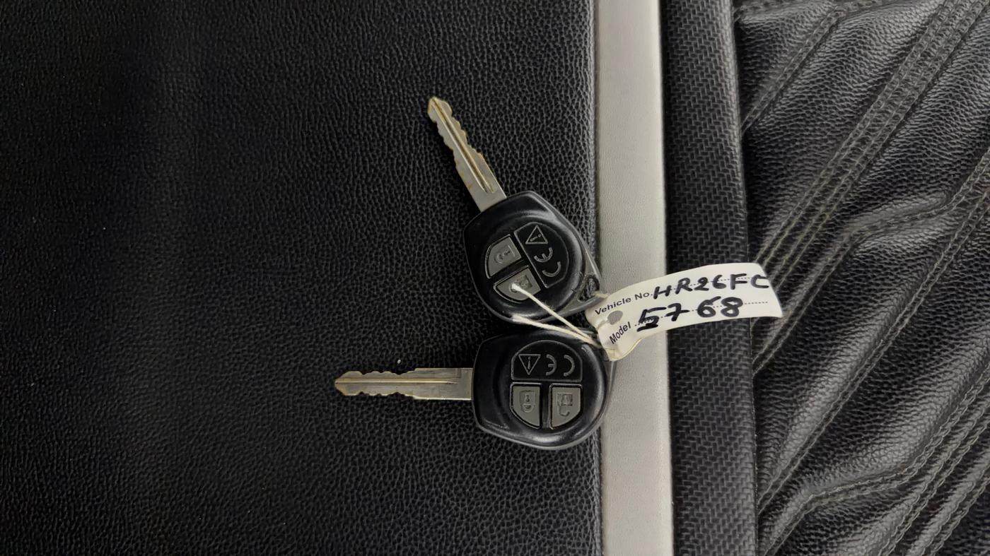 2019 Maruti Swift VXI, Petrol, Manual, 47,987 km, Key Close Up