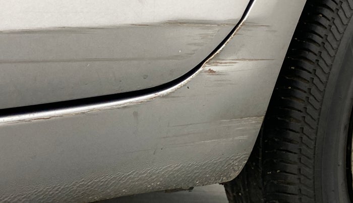 2012 Maruti Swift VXI, Petrol, Manual, 60,606 km, Left running board - Minor scratches