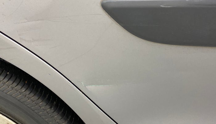 2012 Maruti Swift VXI, Petrol, Manual, 60,606 km, Right rear door - Slightly dented