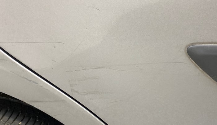 2012 Maruti Swift VXI, Petrol, Manual, 60,606 km, Right rear door - Minor scratches