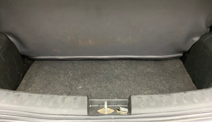 2012 Maruti Swift VXI, Petrol, Manual, 60,606 km, Boot Inside