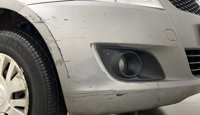 2012 Maruti Swift VXI, Petrol, Manual, 60,606 km, Front bumper - Minor scratches