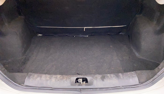 2016 Maruti Swift Dzire VDI ABS, Diesel, Manual, 37,691 km, Boot Inside