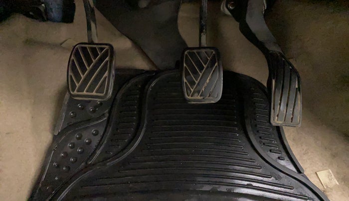 2016 Maruti Swift Dzire VDI ABS, Diesel, Manual, 37,691 km, Pedals