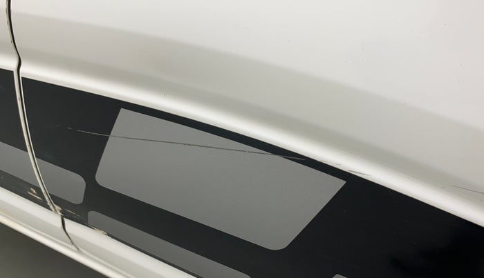 2016 Renault Kwid 1.0 RXT, Petrol, Manual, 69,333 km, Rear left door - Minor scratches
