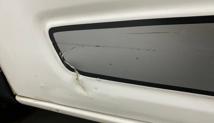 2016 Renault Kwid 1.0 RXT, Petrol, Manual, 69,333 km, Front passenger door - Slightly dented