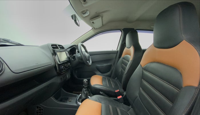 2016 Renault Kwid 1.0 RXT, Petrol, Manual, 69,333 km, Right Side Front Door Cabin