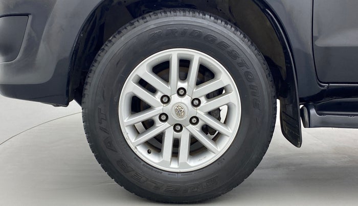 2012 Toyota Fortuner 3.0 AT 4X2, Diesel, Automatic, 1,99,118 km, Left Front Wheel
