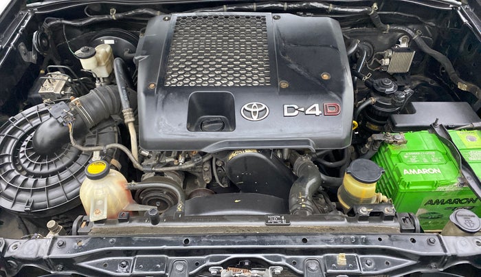 2012 Toyota Fortuner 3.0 AT 4X2, Diesel, Automatic, 1,99,118 km, Open Bonet