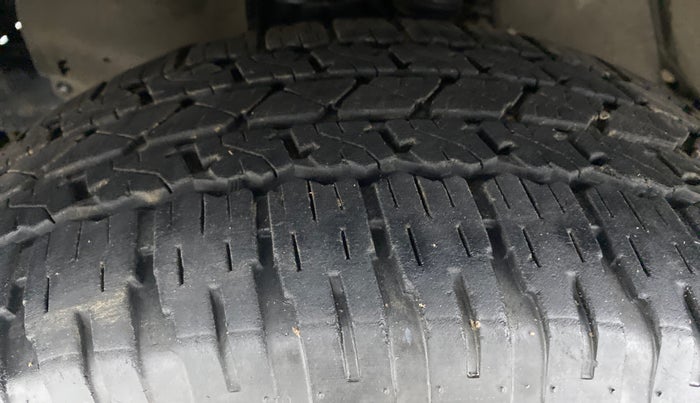 2012 Toyota Fortuner 3.0 AT 4X2, Diesel, Automatic, 1,99,118 km, Left Front Tyre Tread
