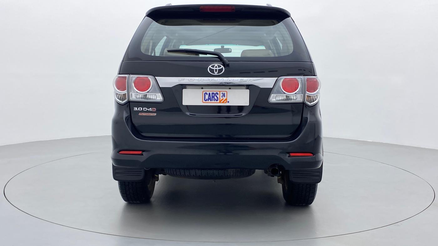 2012 Toyota Fortuner 3.0 AT 4X2, Diesel, Automatic, 1,99,118 km, Back/Rear