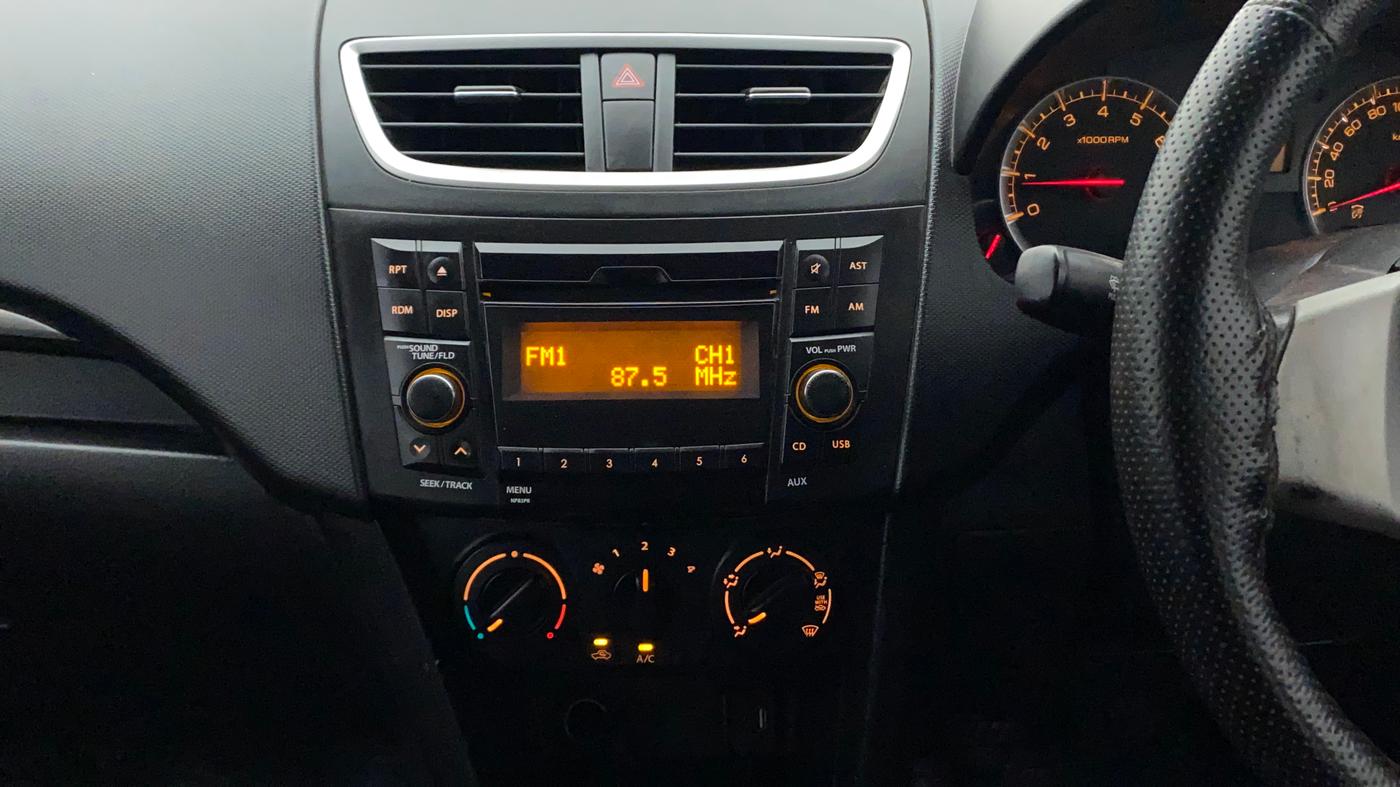 2015 Maruti Swift VXI, Petrol, Manual, 59,206 km, Air Conditioner