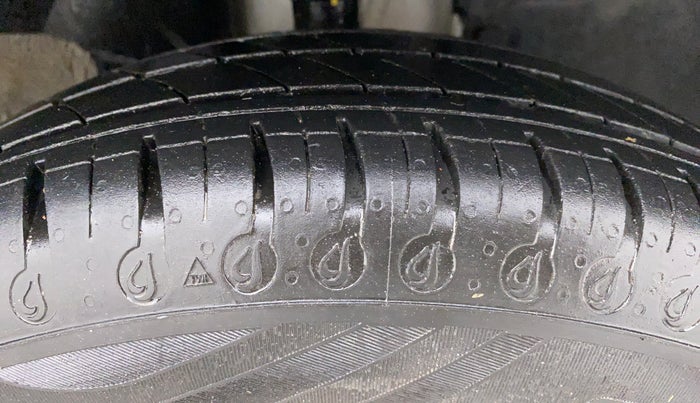 2021 Renault Kwid 1.0 RXL, Petrol, Manual, 22,532 km, Right Front Tyre Tread
